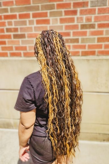 Smedium Bohemian Knotless Braids $160