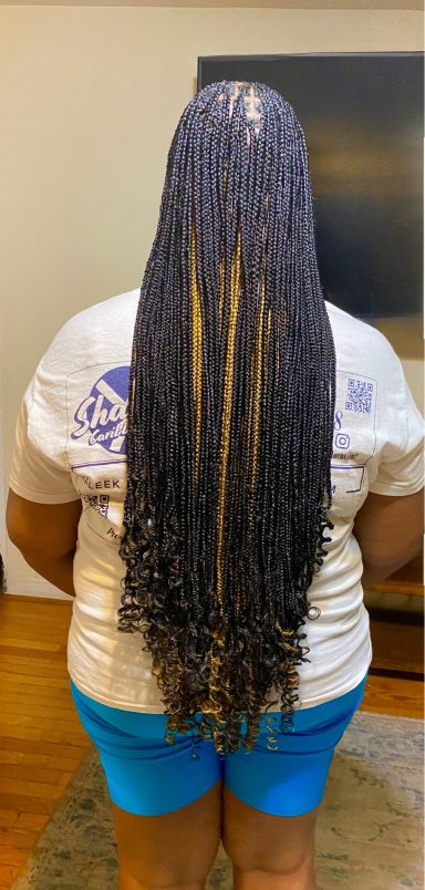Extra Small Knotless Braids $200