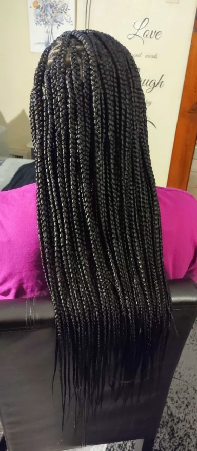 Medium Knotless Braids $150