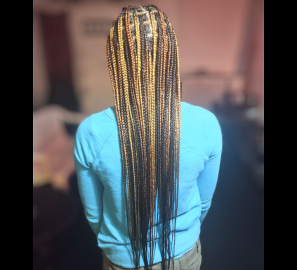 Medium Knotless Braids $150